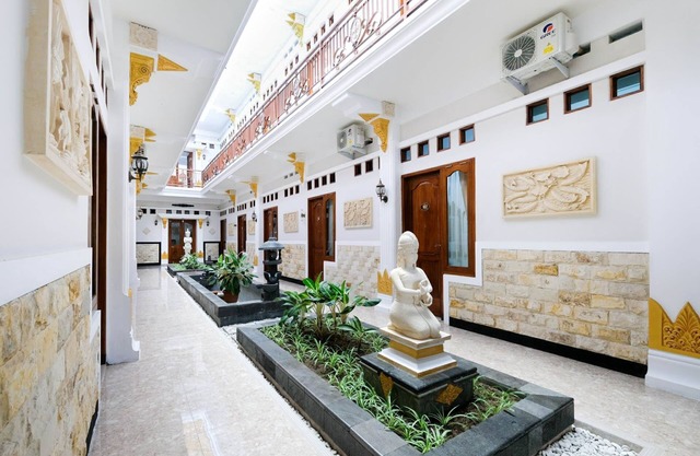 Collection O 3468 Ndalem Gusti Ayu