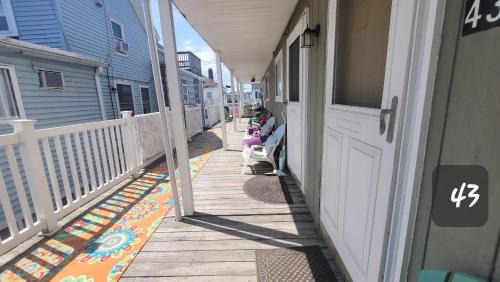 Colonial Seaside 43