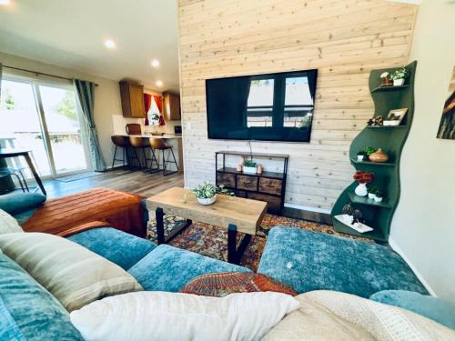 Colorful Comfort 3 Bedroom Home with Fenced yard