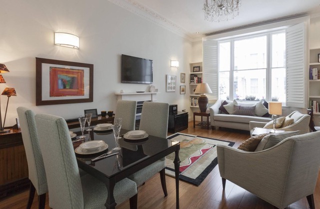 Colville Terrace by onefinestay