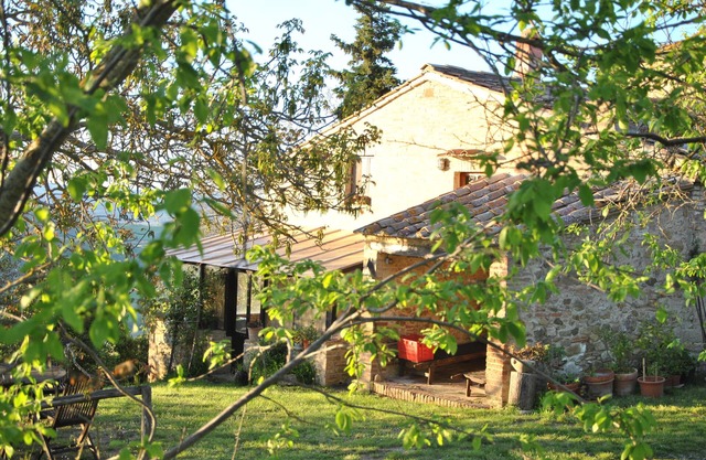 Come and enjoy the authentic Tuscan country life in stunning settings