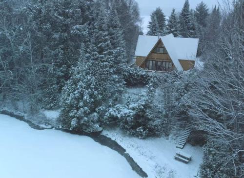 Comfort & Lake Access - Au Pic du Lac