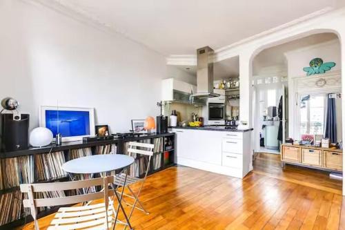 Comfort and tranquility near the Canal de l Ourcq