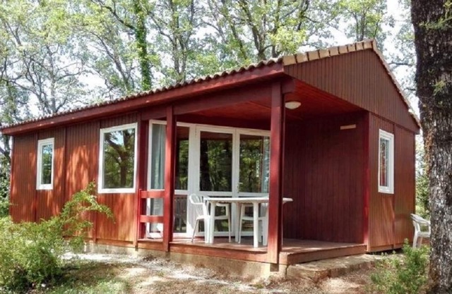 COMFORT CHALET IDEAL FOR 1 FAMILY WITH 3 CHILDREN OR 2 COUPLES (2)