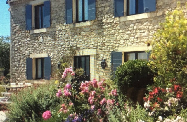 COMFORT, DECORATION OF CHARM, CALM, . IDEAL FOR SEVERAL FAMILIES