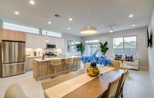 Comfort exceed in this 3 BR premium in Houston!