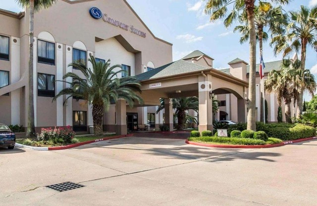Comfort Suites Stafford Near Sugarland