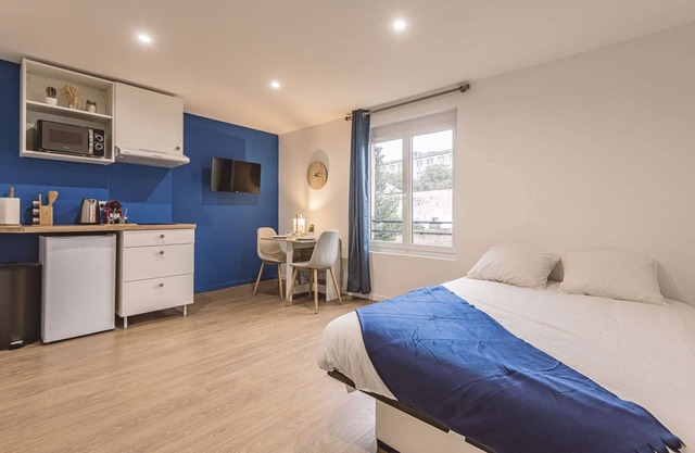 Comfortable, fully-equipped studio in a quiet location