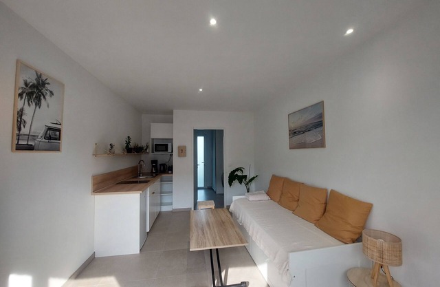 COMFORTABLE STUDIO ON THE BANKS OF THE RANCE NEAR DINARD AND SAINT MALO