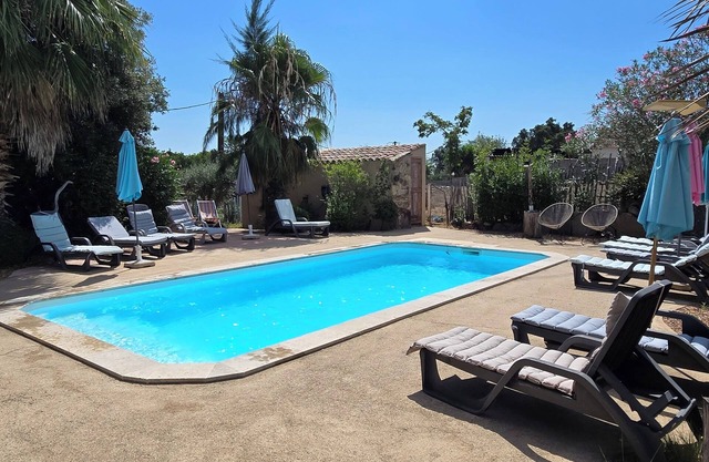 Comfortable 3-room apartment, quiet location with swimming pool