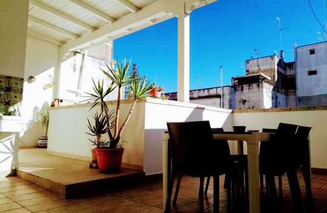 Comfortable 2 bedrooms apartment 5 min walk from Lecce historic center