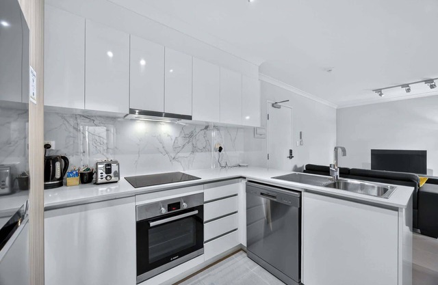 Comfortable 2BR Stay in Rockingham