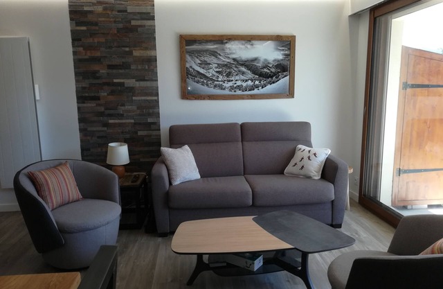 Comfortable apartment at the foot of the slopes completely renovated in 2019.
