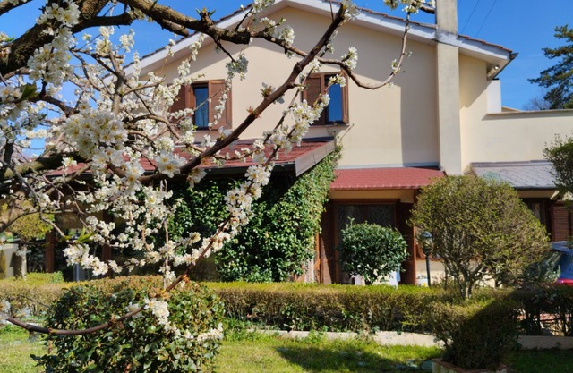 Comfortable B&B Angolo Verde in Terni with terrace