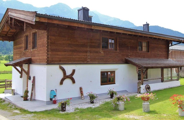 Comfortable Cottage near Ski Area in Leogang