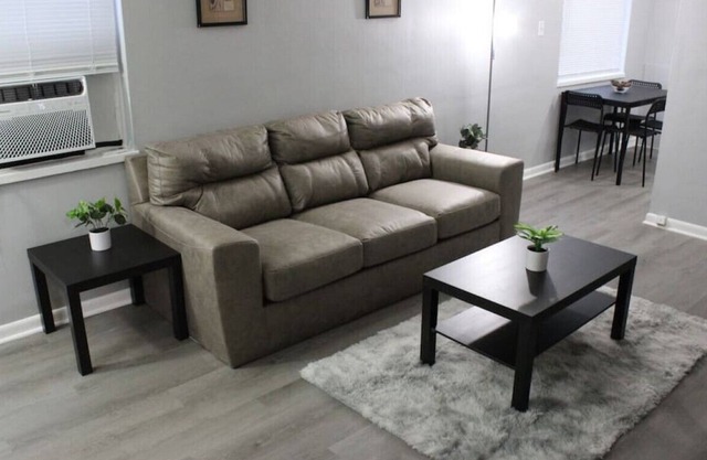 Comfortable Dayton Apartment