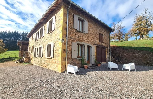 Comfortable cottage in the countryside with wifi and pets allowed