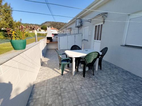 Comfortable House in Marinhas + Garden and Sea View.