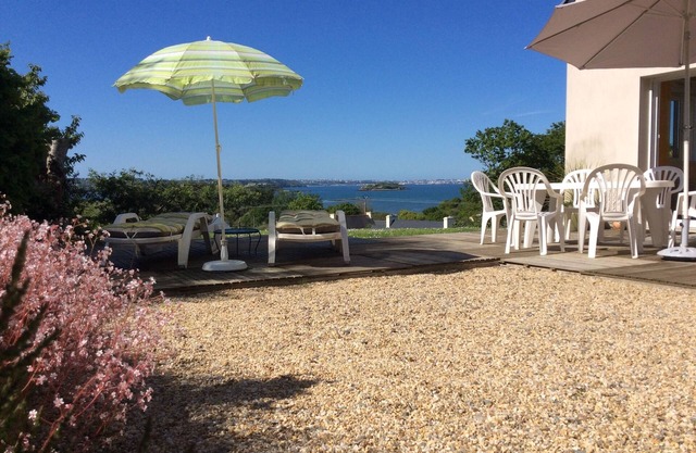 Comfortable house with beautiful sea view