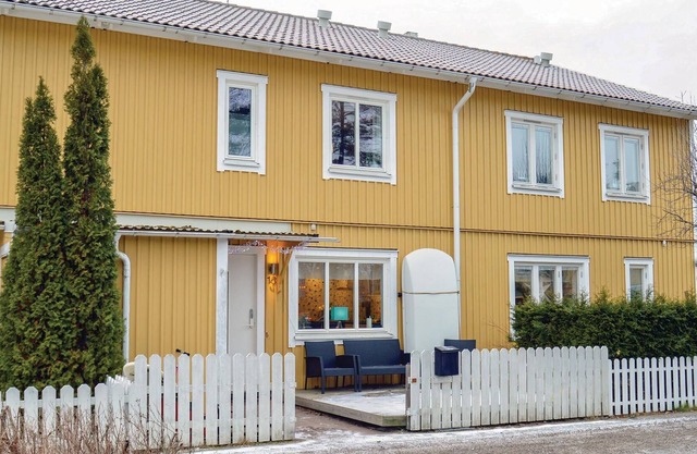 Comfortable summer accommodation, perfect for the family with children. In the small garden you can