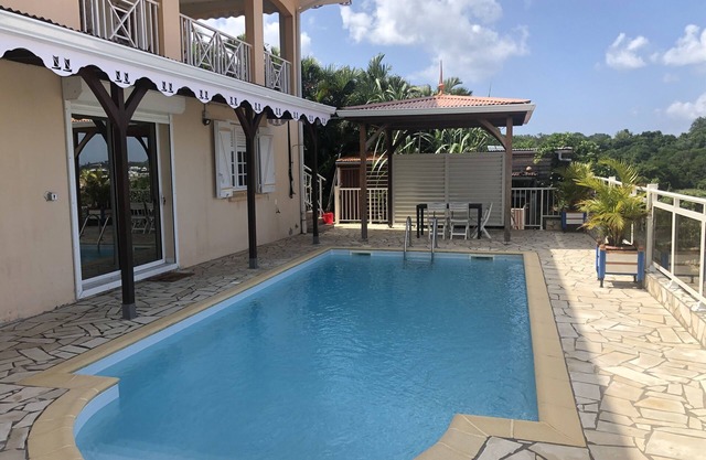COMFORTABLE T3, 180° SEA VIEW, PRIVATE POOL, QUIET, WIFI