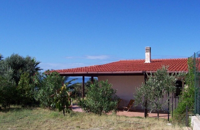 Comfortable villa at the sea