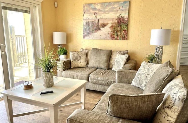 Comfy 12br,Oceanfront,Sm Dogs,P472