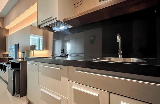 Comfy and Spacious Studio Apartment Carstensz Residence