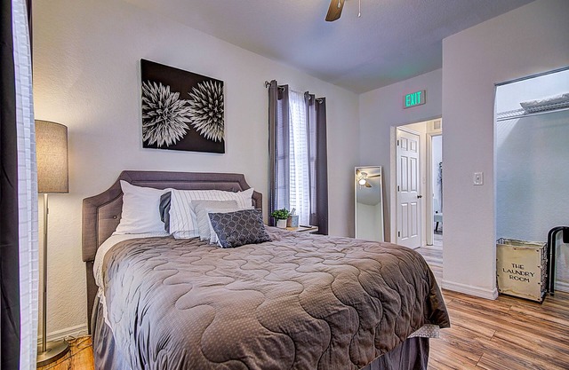 Comfy Cozy 2 bedroom near downtown