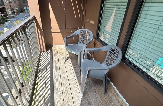 Comfy Downtown Oasis w/Patio, mins to VCU
