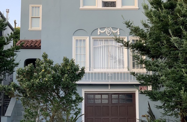 Comfy Studio Close To Subway STR4734