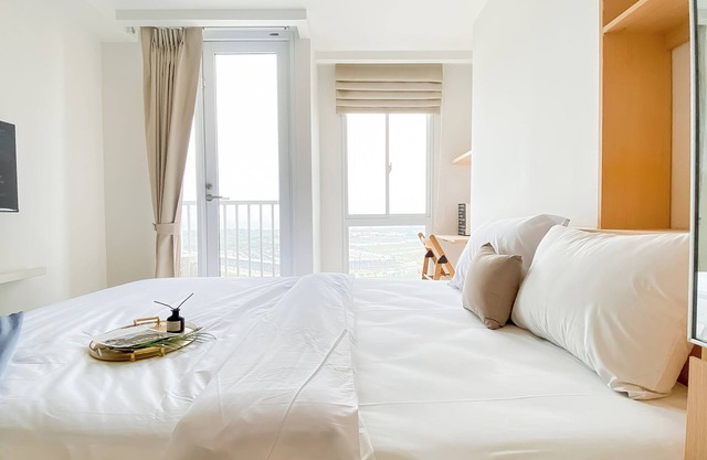 Compact And Minimalist Studio At Tokyo Riverside Pik 2 Apartment