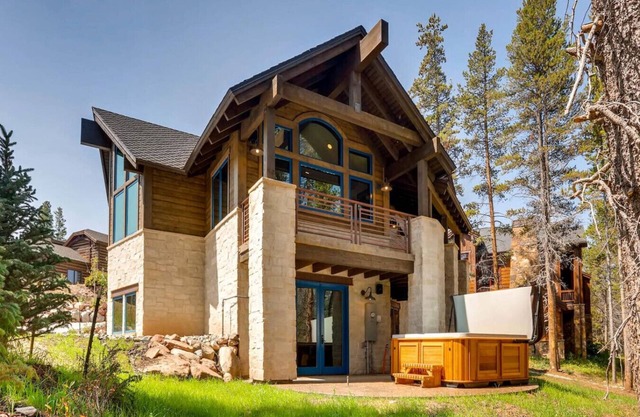 Compass Lodge at Lewis Ranch with Hot Tub - Walk to Ski Lift, Bike and Hiking Paths ~Sleeps 19