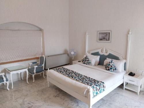 Compound INN