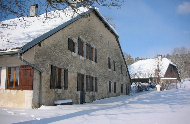 Comtoise farmhouse sleeps 10, Haut Doubs, Swiss border, rated 4 épis