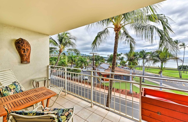 Condo w/Private Lanai, Ocean View & On-Site Pool!