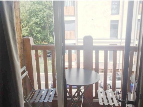 Confortable studio, jolie terrasse a 350 m de Paris