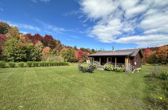Connie's Little House w/Private Hot Tub