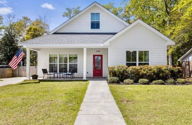 Contemporary Gulf Coast Gem - Ocean Access 5 mins!