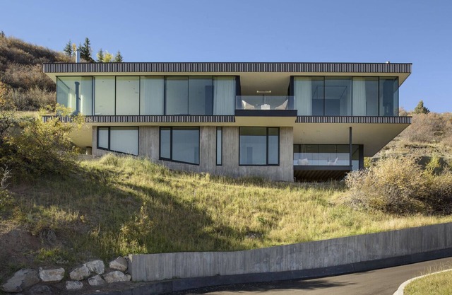 Contemporary Snowmass retreat with incredible outdoor Spa & panoramic views!