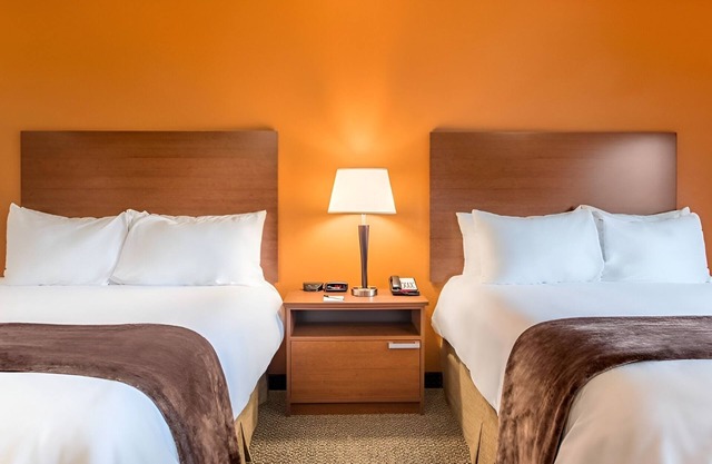Convenient Room w/ Kitchen Minutes from Mid-America Center & Bob Kerrey Bridge