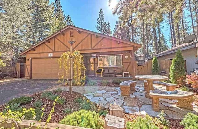 Conveniently located Near Skiing and Beaches - Affordable, Adorable -948M~