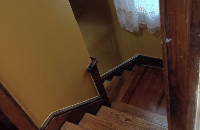 Cool 1-bedroom with AC in charming Irvington