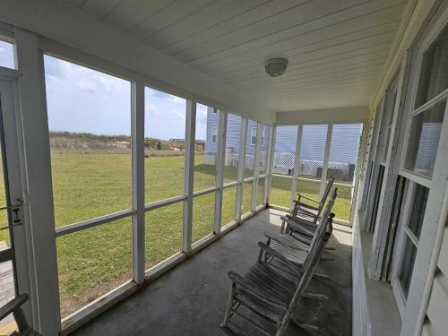 Cool Air Cottage Downstairs OF Duplex