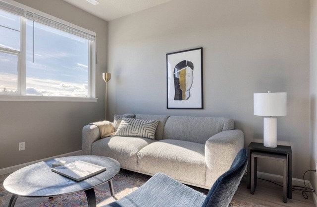 Cool Hillsboro 2BR w/Parking & A/C, nr Shopping, by Blueground