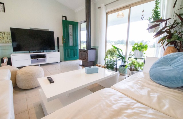 Coomba Little Farm, the dog-friendly hobby farm and accommodation