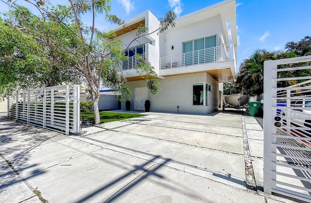 Coral Gables home located in the heart of Miami