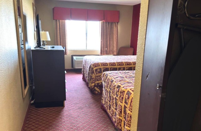 Coratel Inn & Suites Santa Fe OKC Deluxe 2 Double Beds Smoking