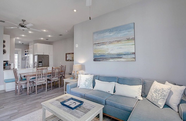 Corner, 3rd-Fl Pet-Friendly Condo w/2 Decks@Cinnamon Shore+Great Amenities!