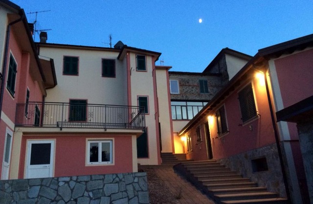 CORTE MARIA CRISTINA 5